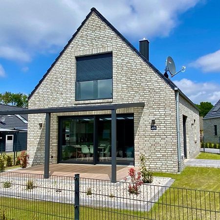 Ferienhaus Seestern Am Harkebruegger See Mit Sauna Und Kamin Barssel  المظهر الخارجي الصورة