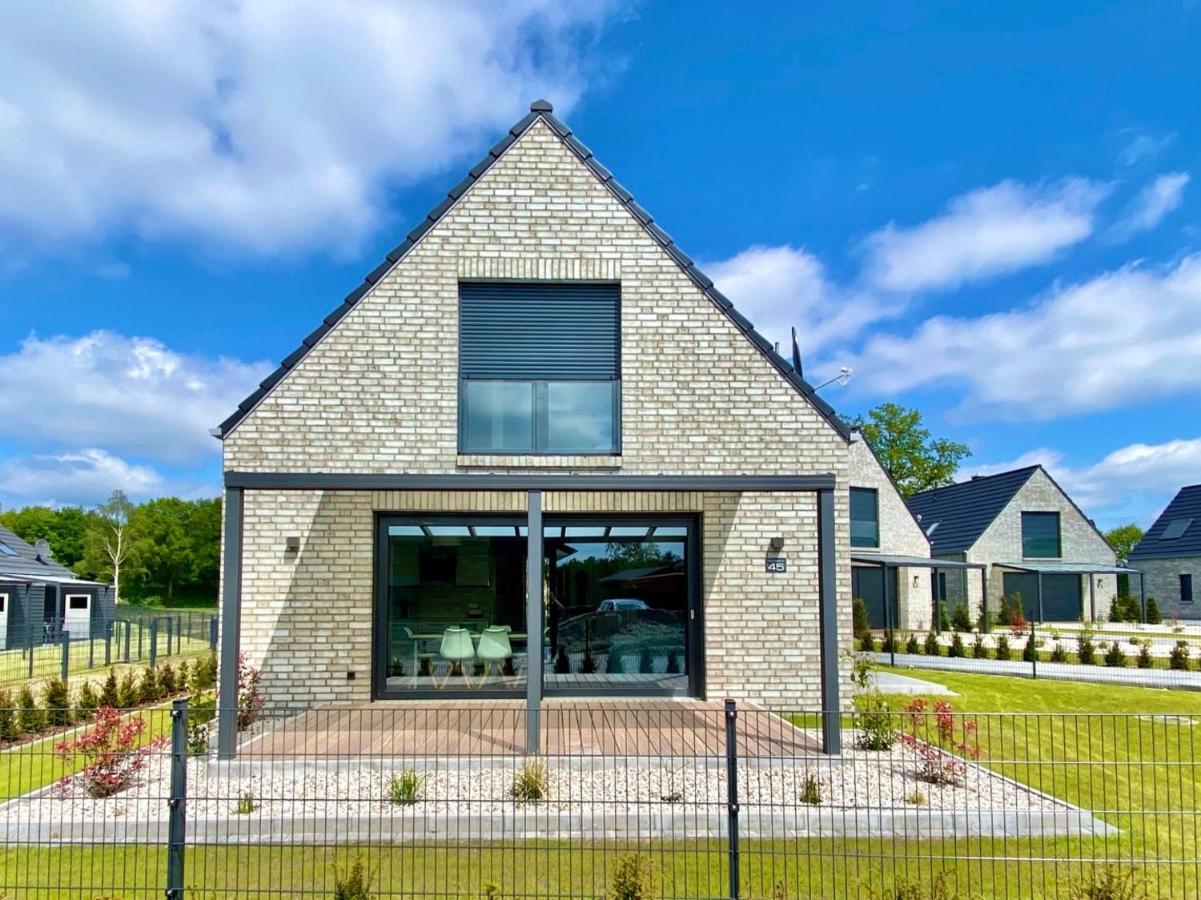 Ferienhaus Seestern Am Harkebruegger See Mit Sauna Und Kamin Barssel  المظهر الخارجي الصورة